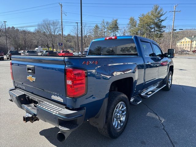 2018 Chevrolet Silverado 3500HD High Country photo 4