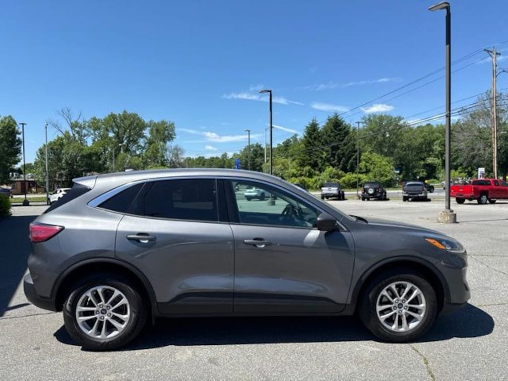 Used 2022 Ford Escape SE SUV