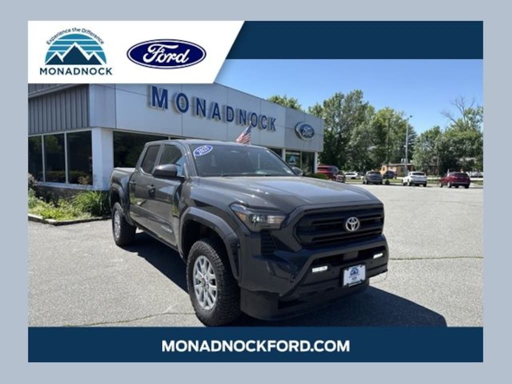 Used 2025 Toyota Tacoma SR5 Truck Double Cab