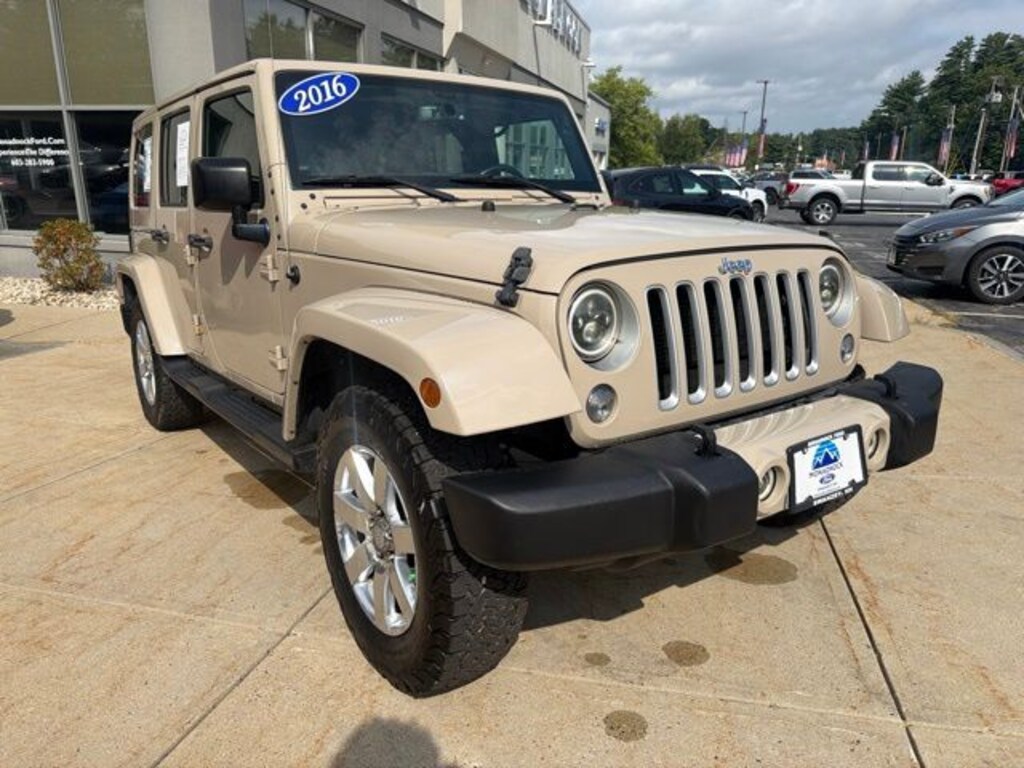 Used 2016 Jeep Wrangler JK Unlimited Unlimited Sahara SUV