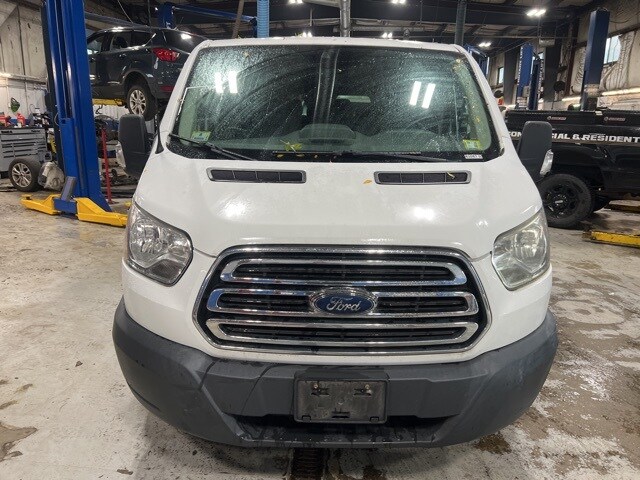 2016 Ford Transit XLT photo 2