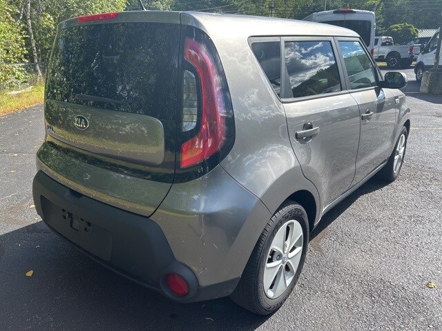 2016 Kia Soul Base photo 2