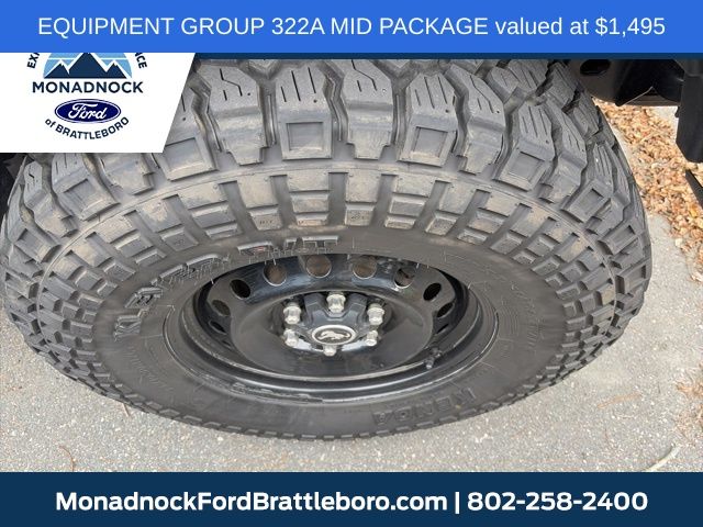 2023 Ford Bronco Black Diamond photo 3