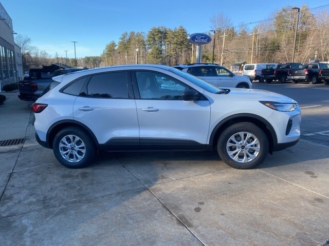 2025 Ford Escape Active photo 2