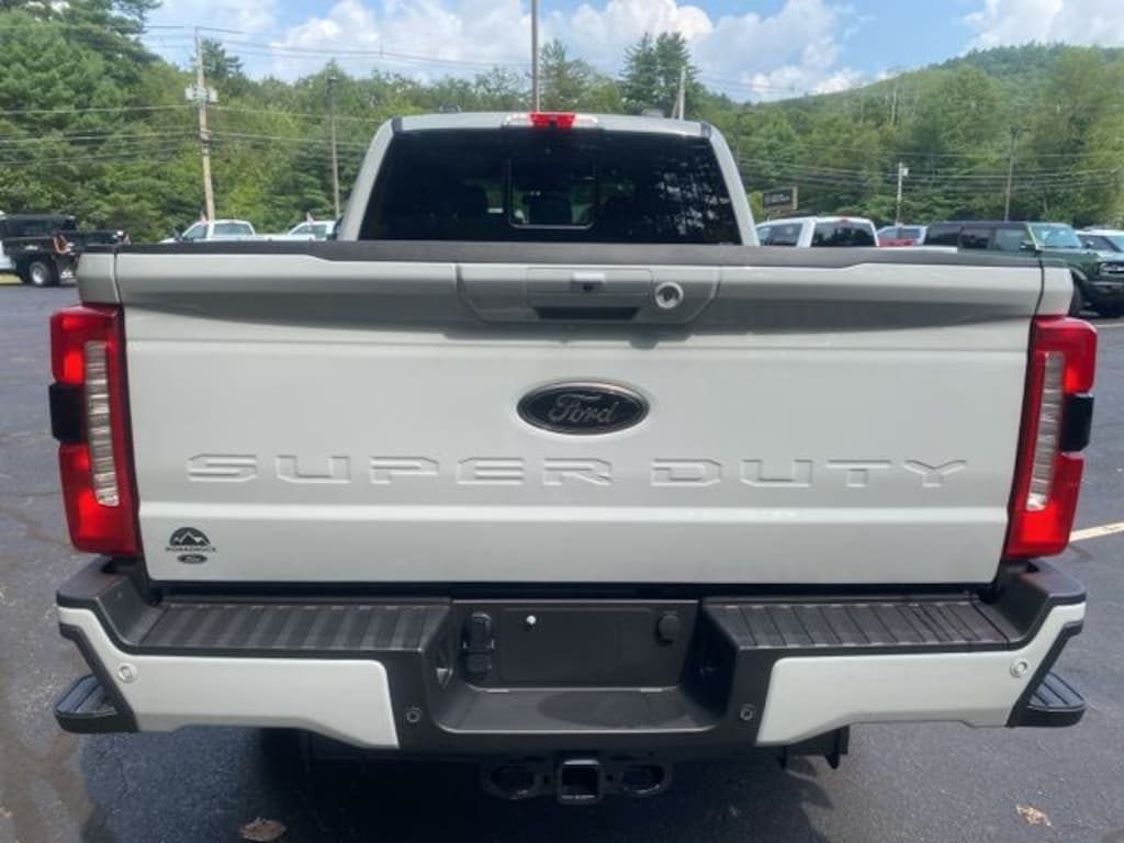 New 2025 Ford F-250SD TRUCK