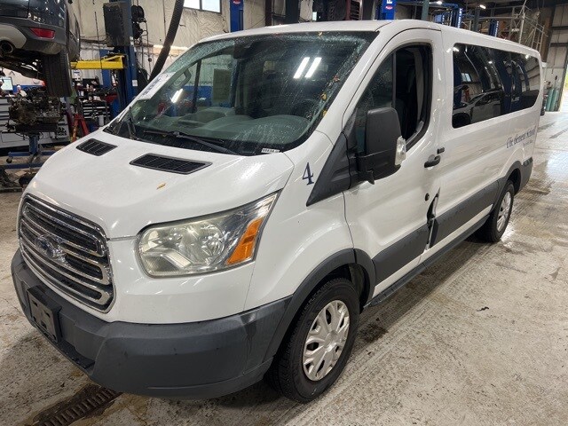 2016 Ford Transit XLT photo 2
