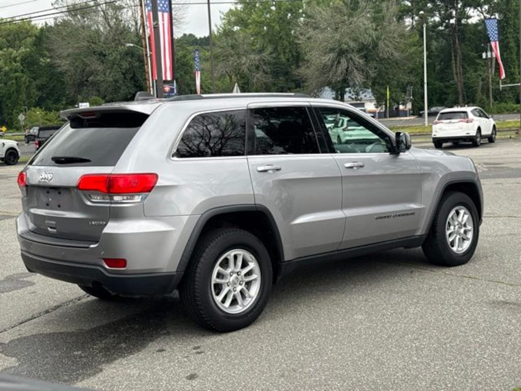 Used 2019 Jeep Grand Cherokee Laredo E SUV
