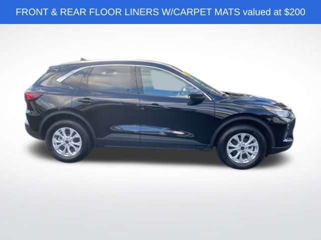 2024 Ford Escape Active photo 2