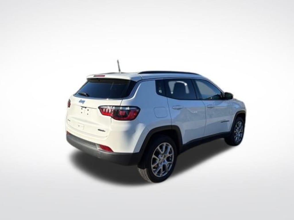 Used 2022 Jeep Compass Latitude Lux SUV