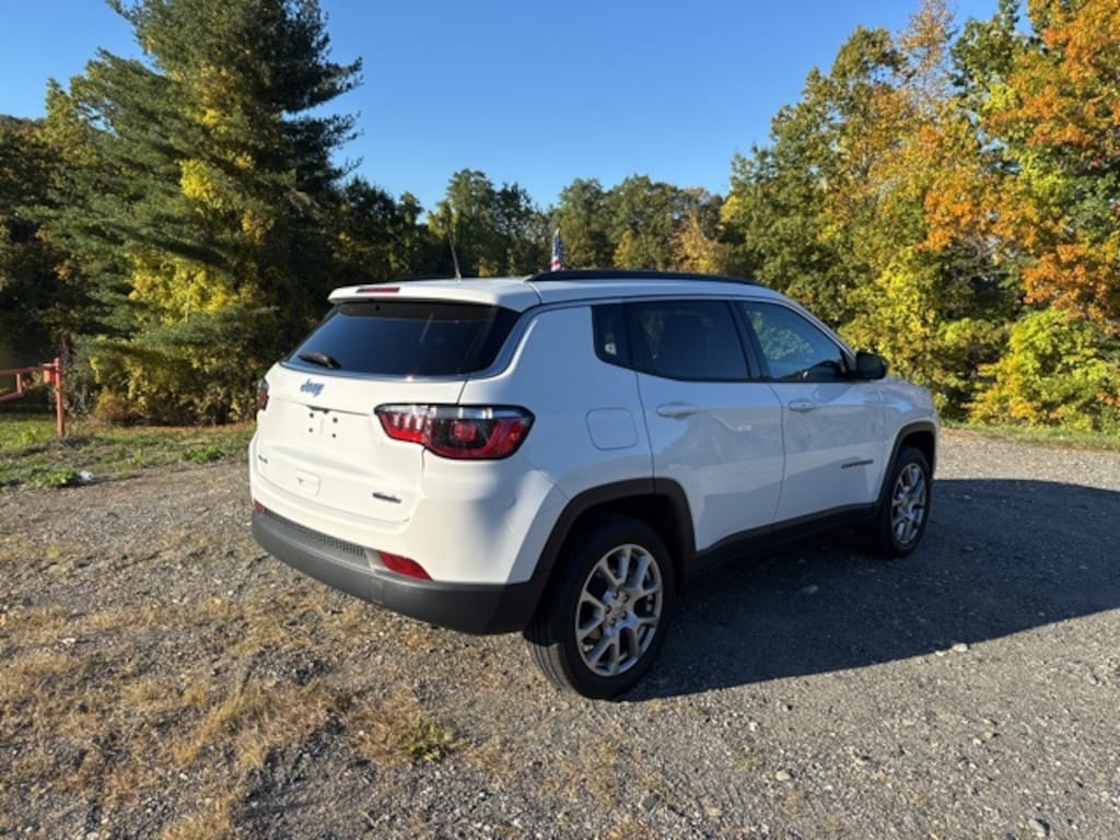 Used 2022 Jeep Compass Latitude Lux SUV