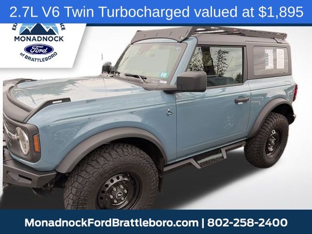 2023 Ford Bronco Black Diamond photo 2