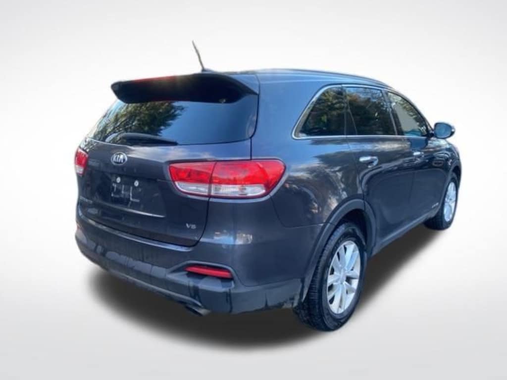 Used 2018 Kia Sorento LX SUV