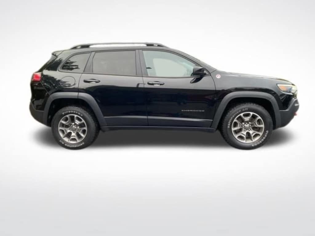 Used 2022 Jeep Cherokee Trailhawk SUV