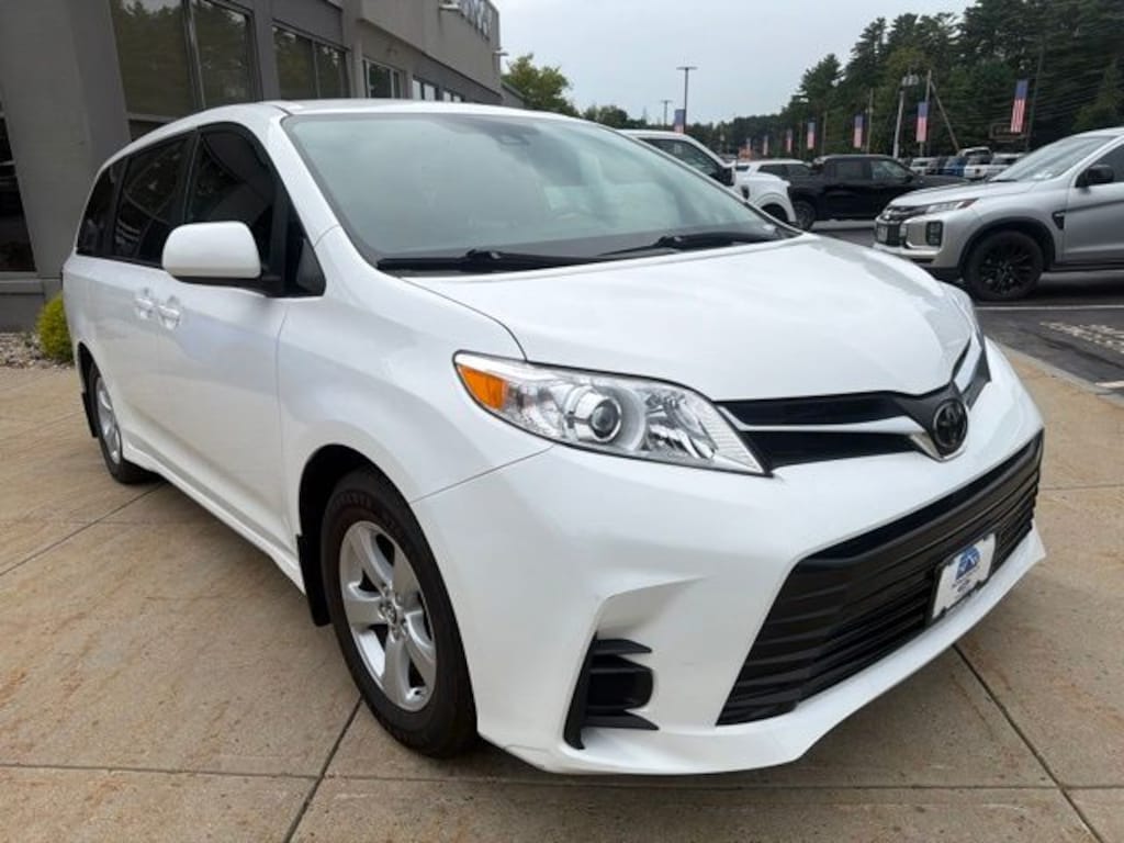 Used 2019 Toyota Sienna LE Van