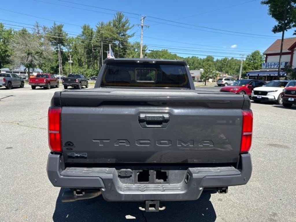 Used 2025 Toyota Tacoma SR5 Truck Double Cab