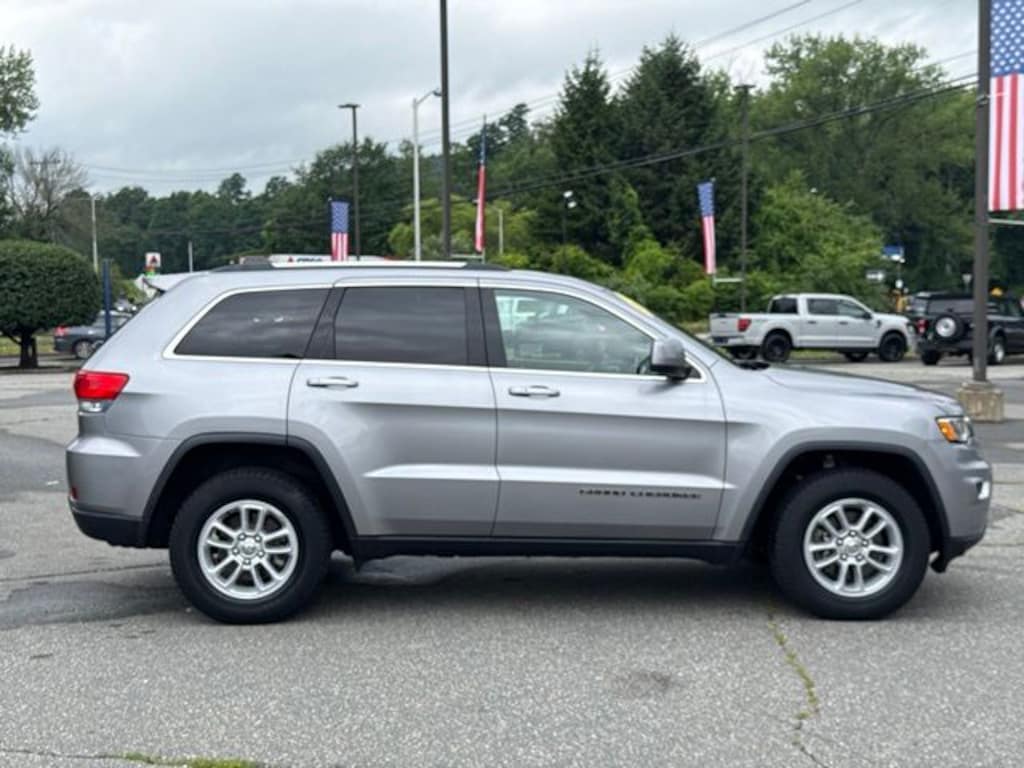 Used 2019 Jeep Grand Cherokee Laredo E SUV
