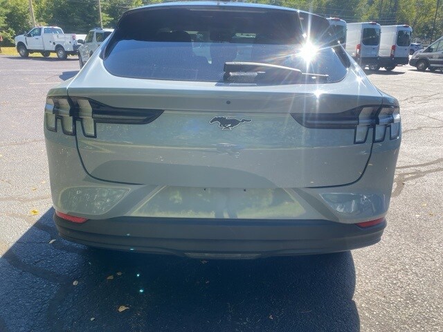 2024 Ford Mustang Mach-E Select photo 4