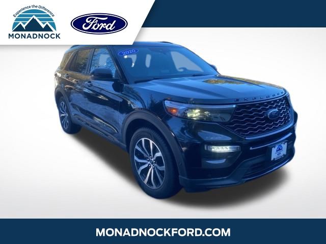 2020 Ford Explorer ST's photo