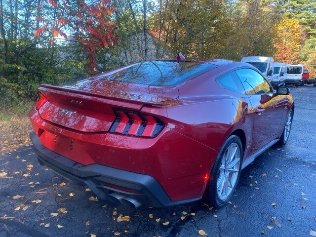 2024 Ford Mustang GT Premium photo 3