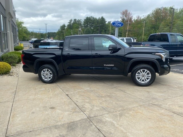 2023 Toyota Tundra SR5 CrewMax photo 2