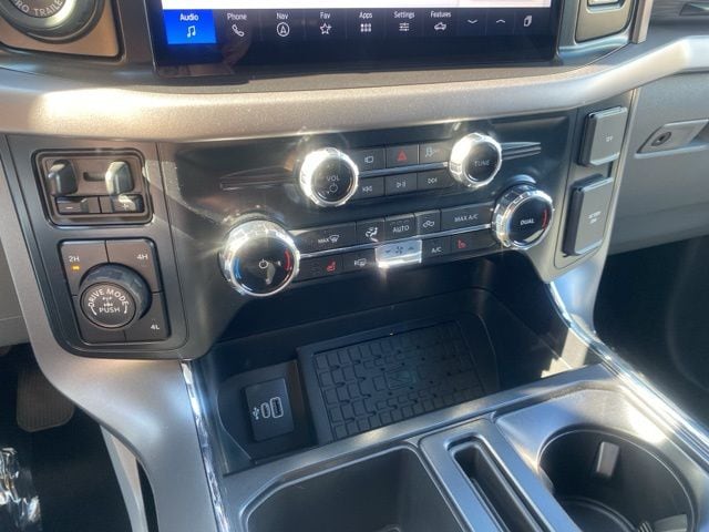 2025 Ford F-150 XLT - Photo 15