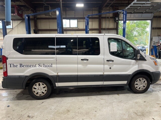 2016 Ford Transit XLT photo 4