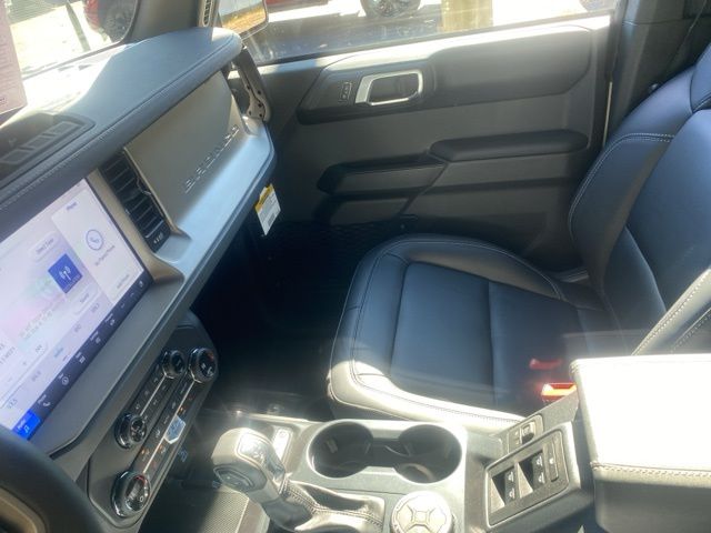 2025 Ford Bronco 4-Door Outer Banks - Photo 16