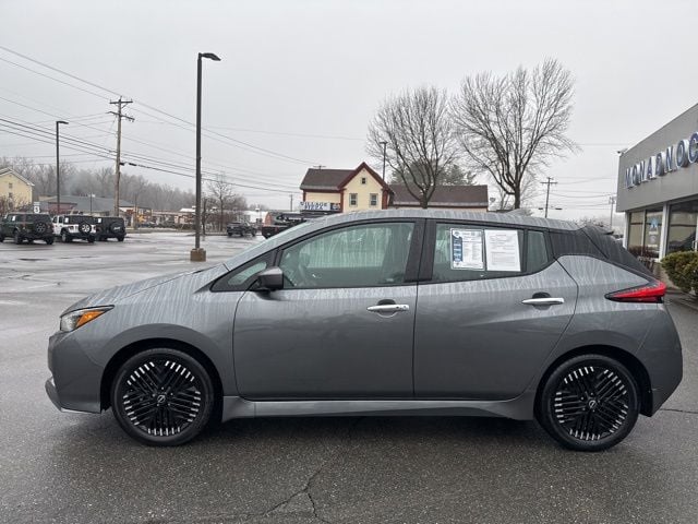 2023 Nissan Leaf SV Plus photo 4