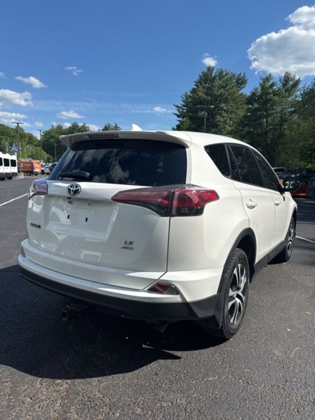 Used 2018 Toyota RAV4 LE SUV
