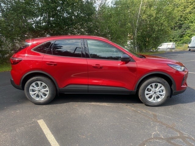 2025 Ford Escape Active photo 2