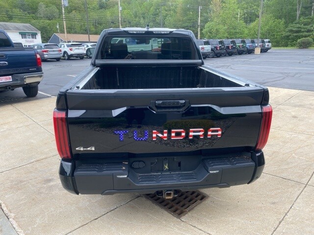 2023 Toyota Tundra SR5 CrewMax photo 4