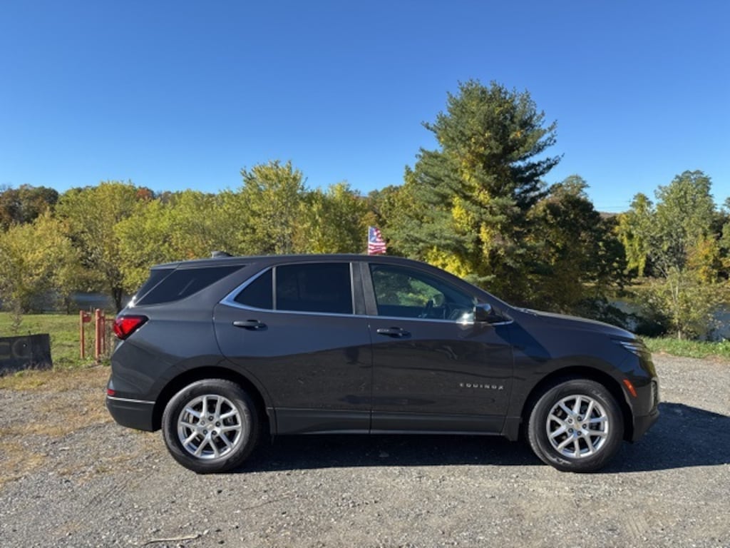 Used 2022 Chevrolet Equinox LT SUV