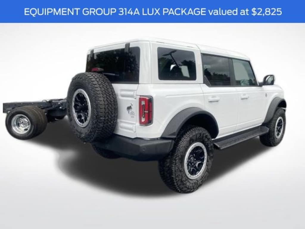 New 2025 Ford Bronco Outer Banks SUV