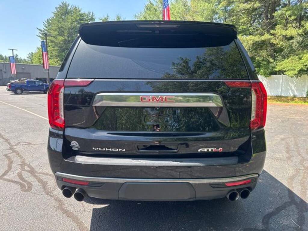 Used 2024 GMC Yukon AT4 SUV