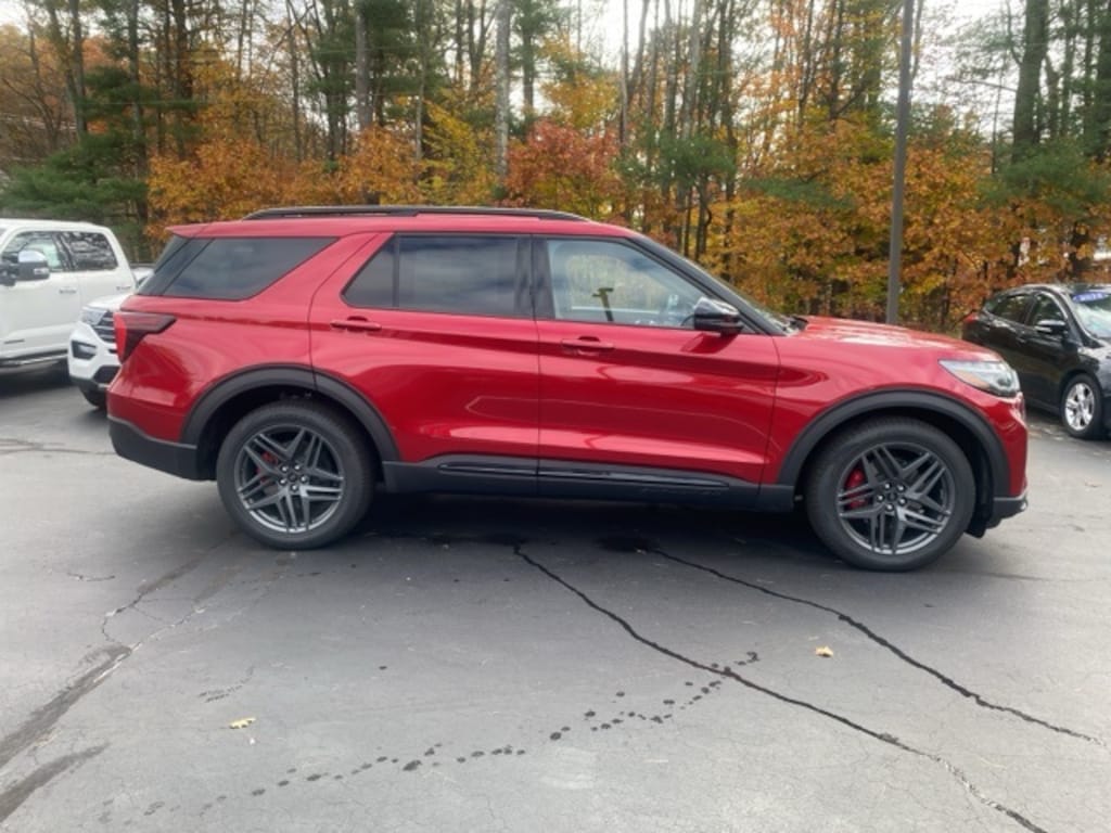 New 2025 Ford Explorer ST SUV