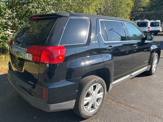 2017 Gmc Terrain SLE photo 2