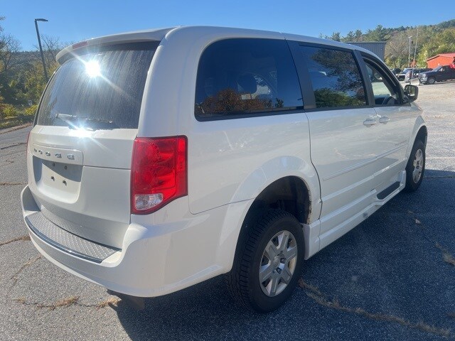 2012 Dodge Grand Caravan SE photo 3