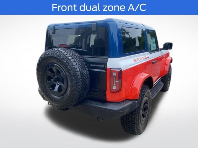 2025 Ford Bronco First Edition photo 3