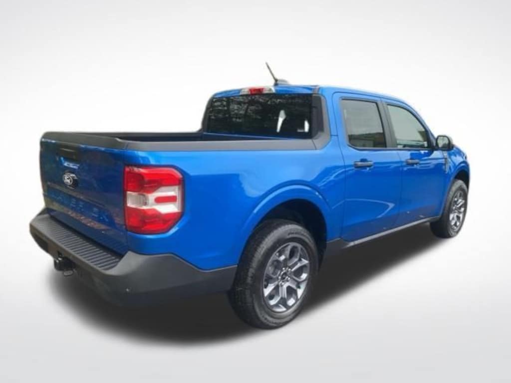 New 2025 Ford Maverick XLT TRUCK