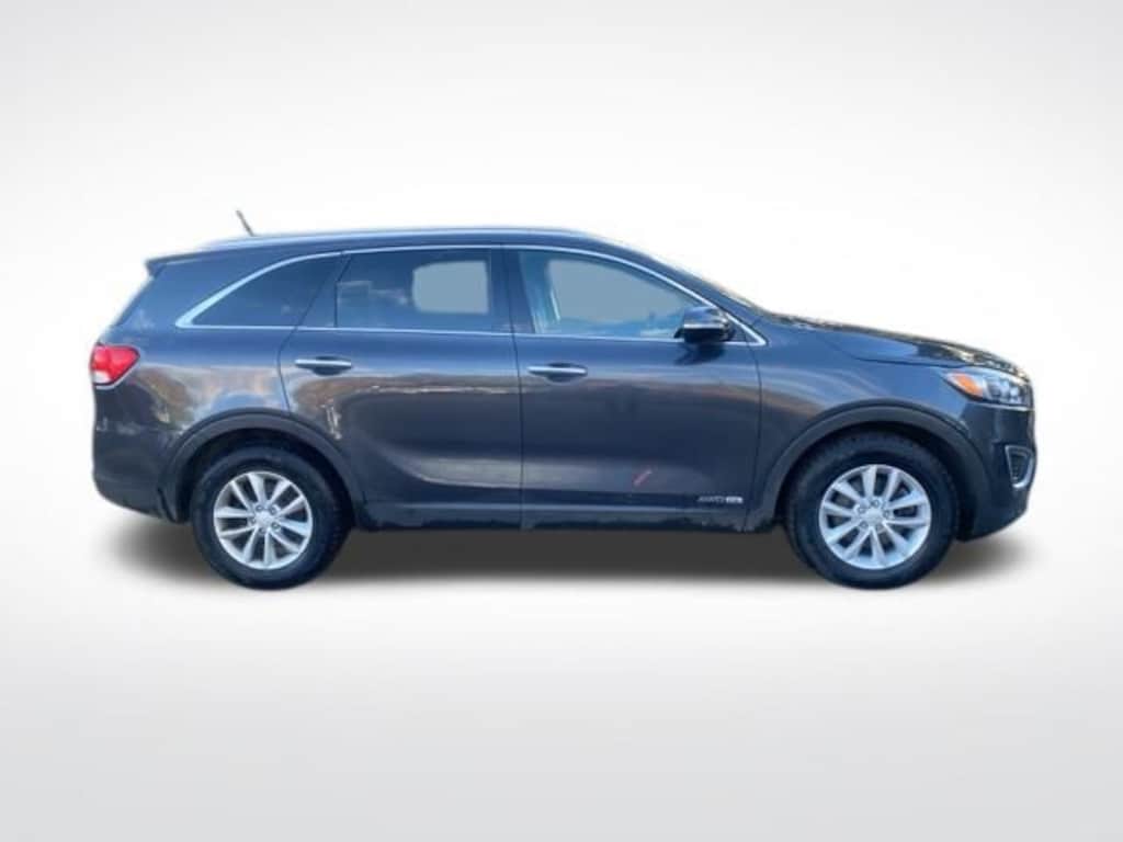Used 2018 Kia Sorento LX SUV