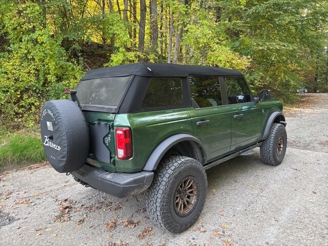 2024 Ford Bronco Black Diamond photo 3