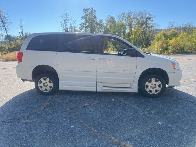 2012 Dodge Grand Caravan SE photo 2