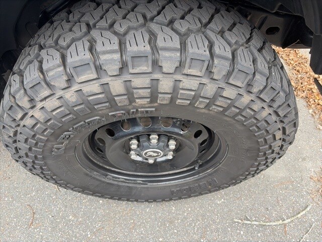 2023 Ford Bronco Black Diamond photo 3