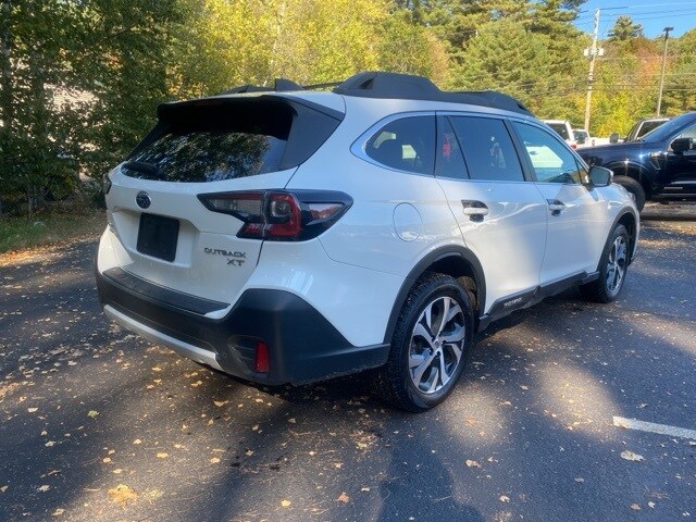 2022 Subaru Outback Limited XT photo 2