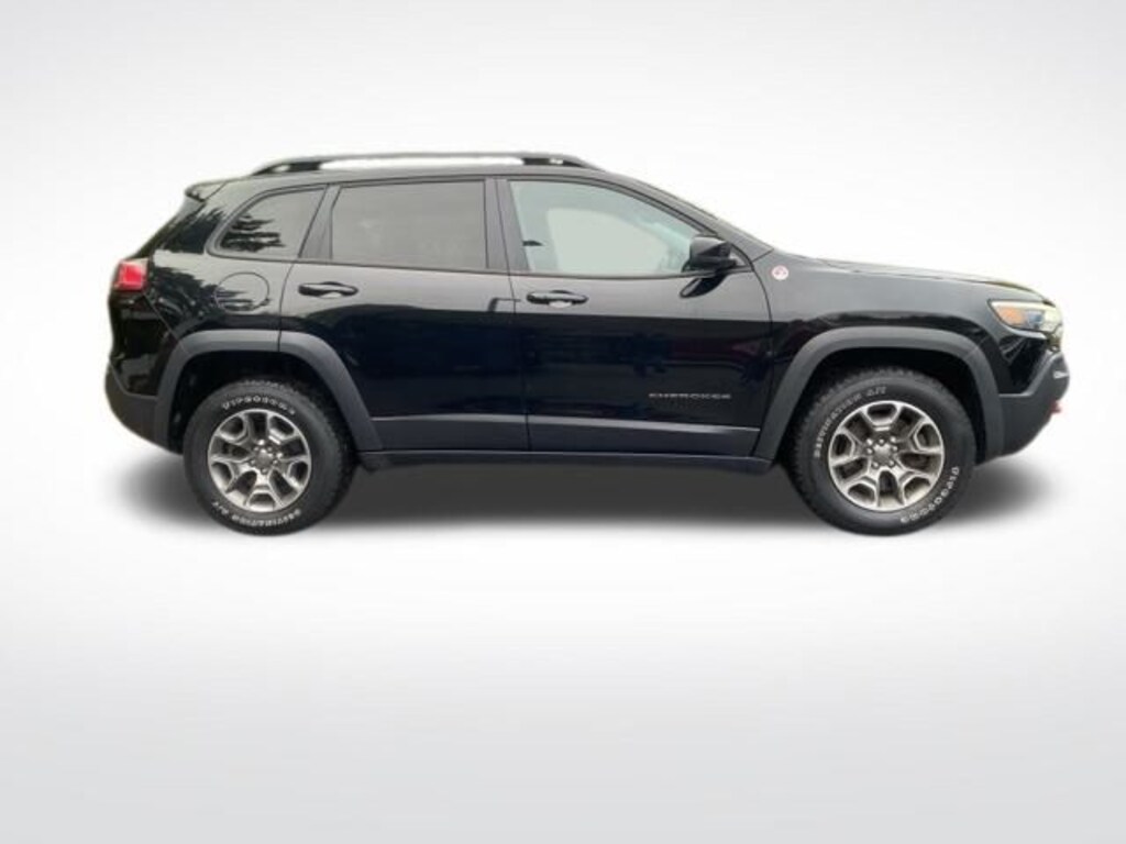 Used 2022 Jeep Cherokee Trailhawk SUV