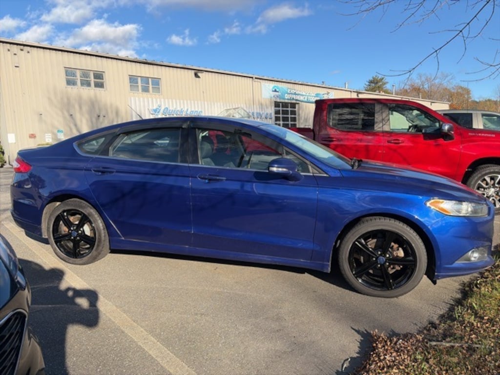 Used 2016 Ford Fusion SE Sedan