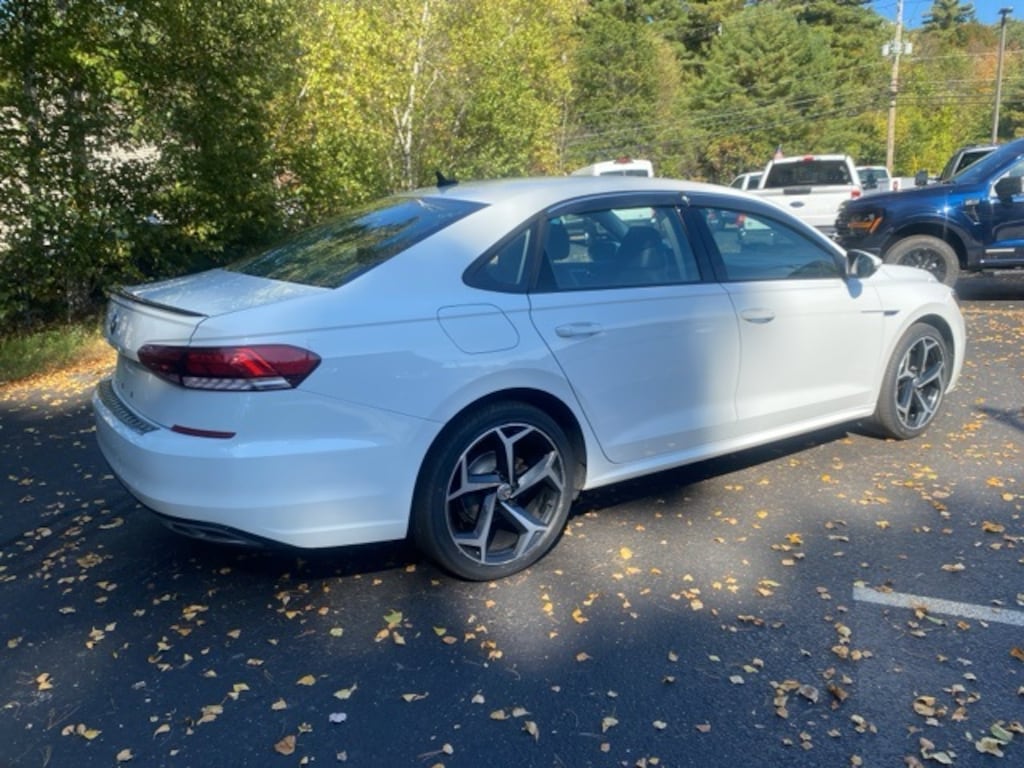 Used 2020 Volkswagen Passat 2.0T R-Line Sedan