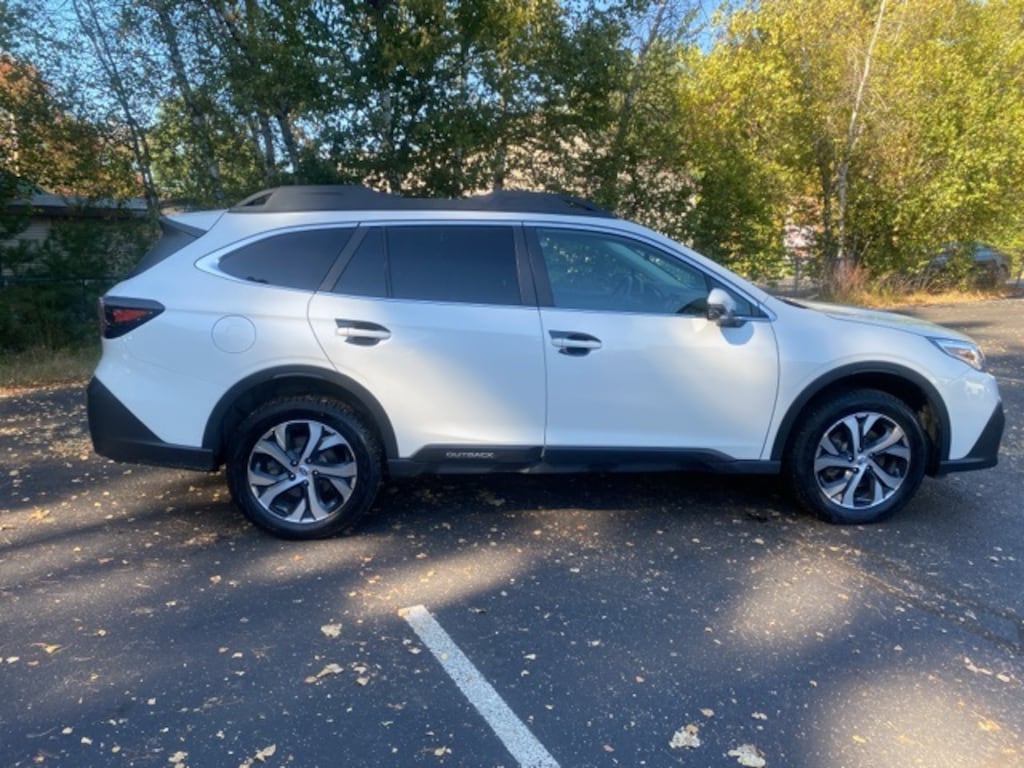 Used 2022 Subaru Outback Limited XT SUV