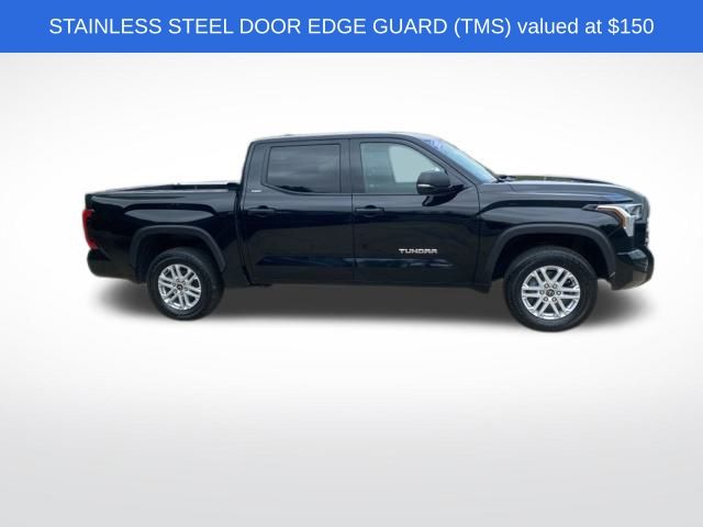 2023 Toyota Tundra SR5 CrewMax photo 2