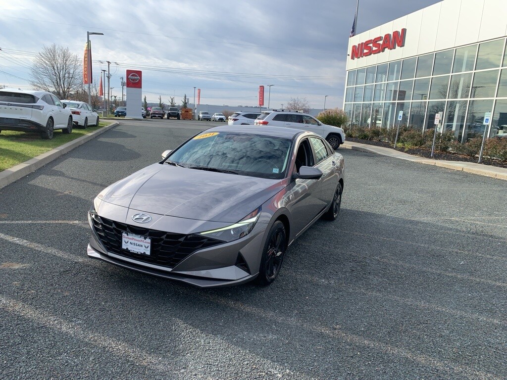 Used 2021 Hyundai Elantra SEL Sedan